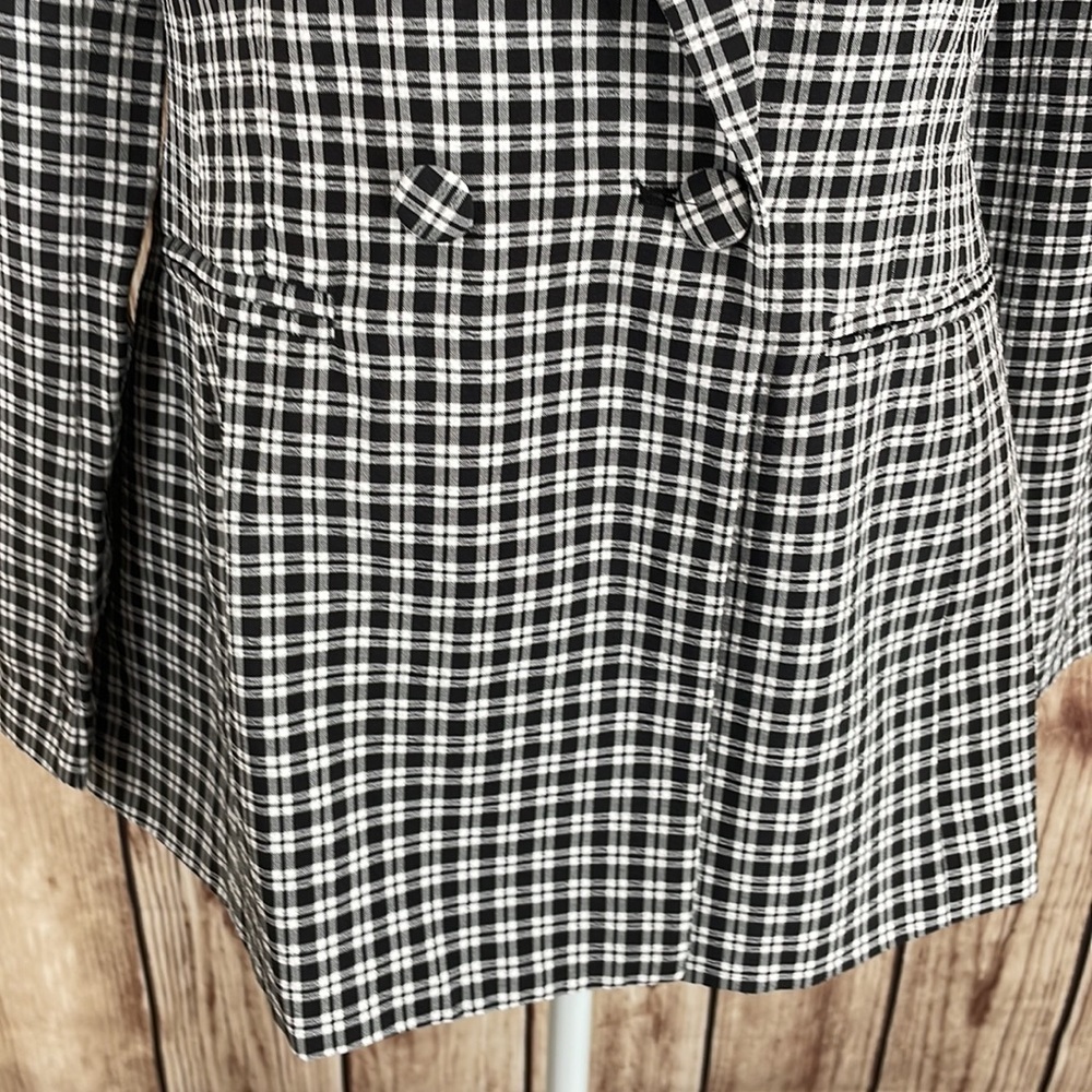 Doe & Rae Black and White Checkered Blazer Medium - Picture 3 of 10